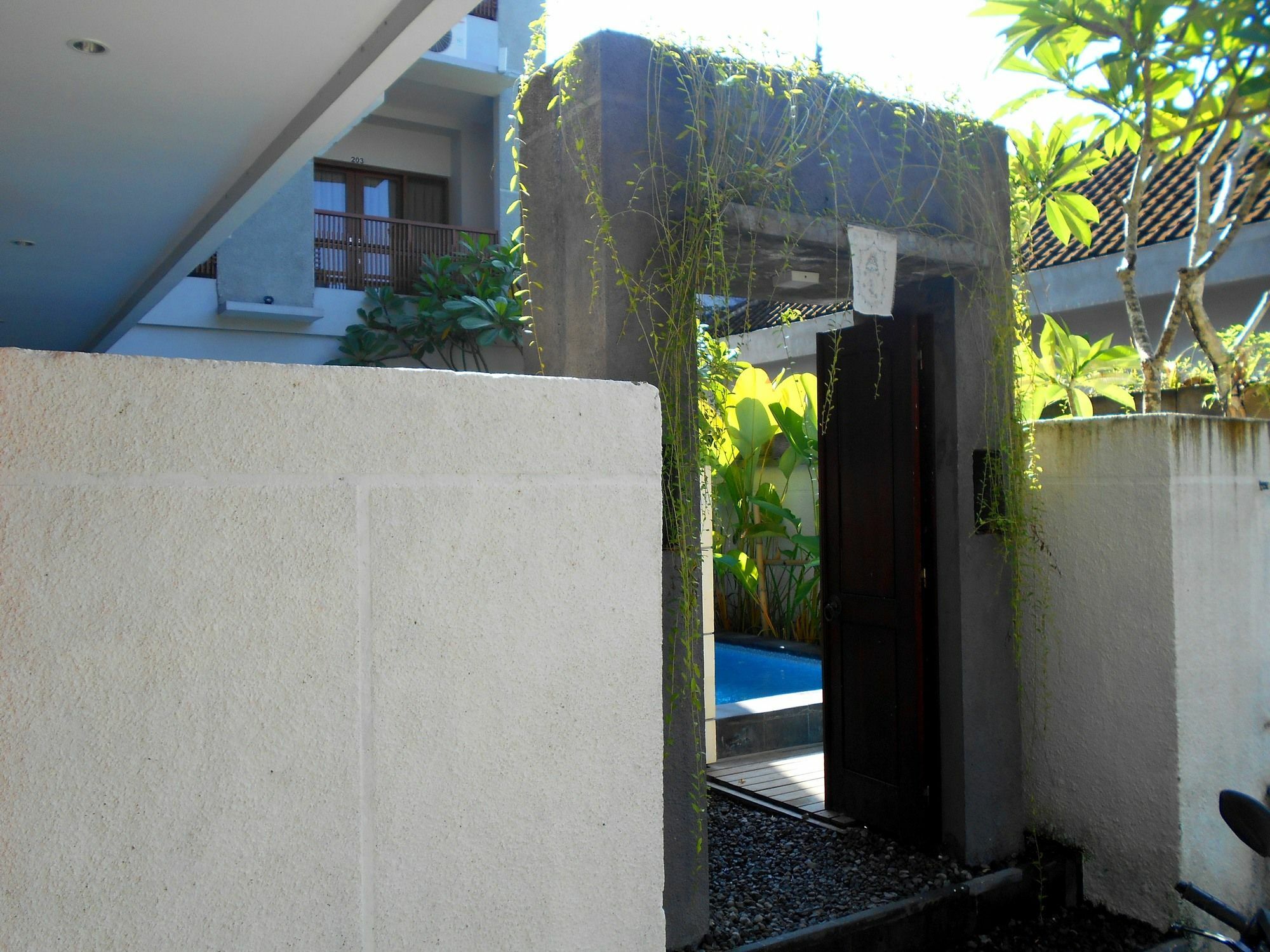 Reddoorz At Kerobokan Seminyak 2 Eksteriør billede